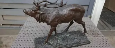 Figurka-Jeleń z Brązu — praca Wiktoria Kałużna, Poznań