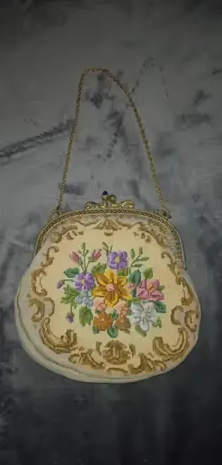 Kolekcjonerska torebka gobelinowa — praca Jedenastka, Warszawa