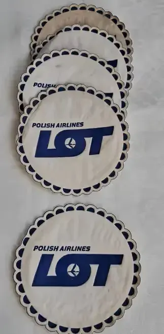 Kolekcjonerskie podkładki, podstawki pod napoje z Polski Linii Lotniczych LOT z epoki PRL-u — praca 4syl73cha, Łódź