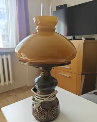 Lampa ceramiczna z zakładu nr 4 Wałbrzych — praca Monika, Poznań