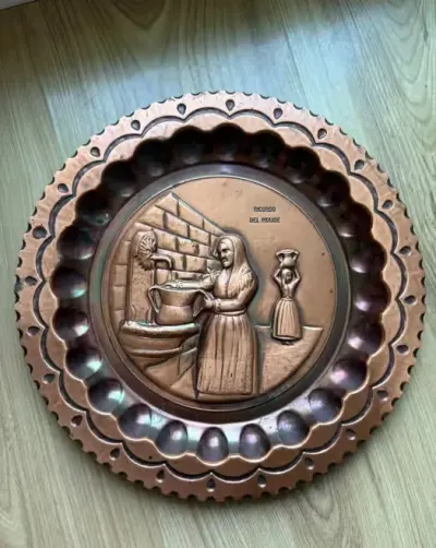 Miedziany talerz dekoracyjny vintage Ricordo del Molise — praca Karolina, Kraków