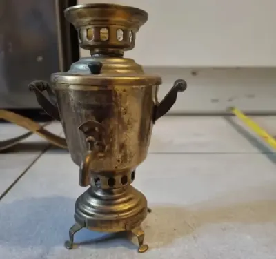 Miniaturowy samowar PRL — praca Beata, Warszawa
