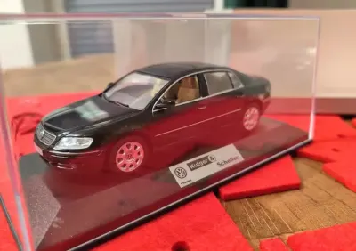 Model VW paheron skala 1:43 — praca Janusz, Gdańsk