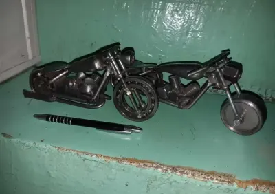 motory metaloplastyka — praca Karol, Poznań