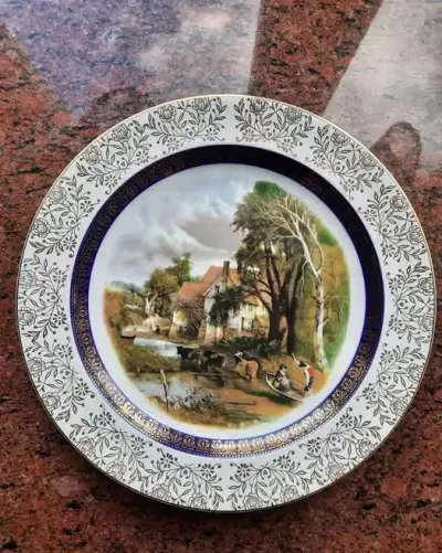 Ozdobny porcelanowy talerz Wood &  Sons — praca Arek, Warszawa