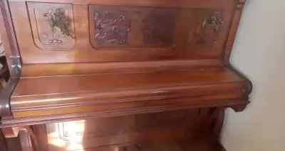 pianino z okresu międzywojennego — praca graczyk.malgorzata.1, Łódź