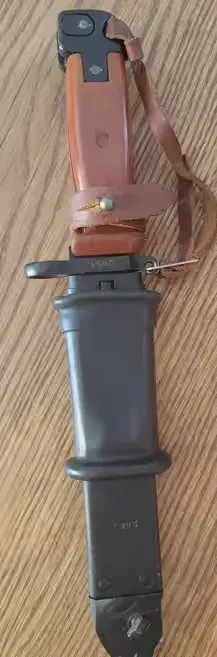 Polski bagnet do AK-47(Zgodne Numery) — praca Lubomir, Kraków