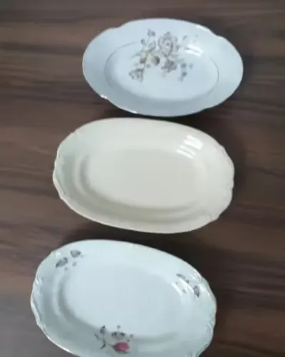 Porcelana w zestawie — praca Edyta, Łódź
