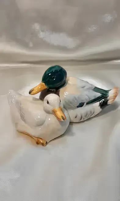 Porcelanowa figurka dzikie kaczki Geobel 1976 r. — praca Darek, Poznań