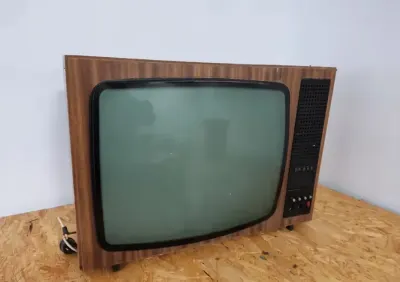 Telewizor retro unitra — praca Bartosz, Wrocław