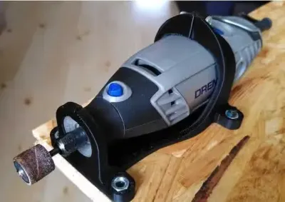 Uchwyt do Dremel 3000 — praca Revan3D, Szczecin