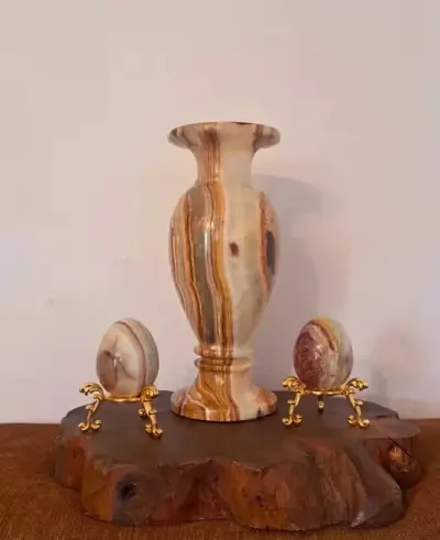 wysoki wazon z naturalnego onyksu - wysokość 25 cm — praca Anna, Warszawa