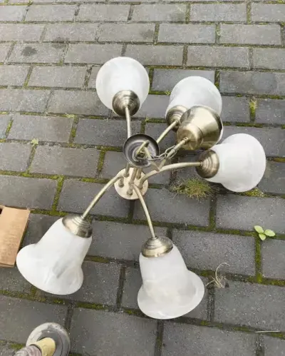 Zyrandol rozne rodzaje stary styl 1985 — praca Adam, Gdańsk