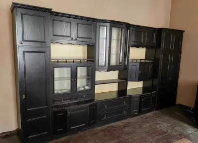 Segment meblościanka szafa, witrynka, komplet kluczyków, cały zestaw — praca John, Łódź