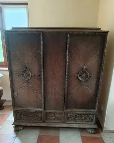 dębowa  szafa zabytkowa w stylu vintage/retro — praca Oskar K., Żarki