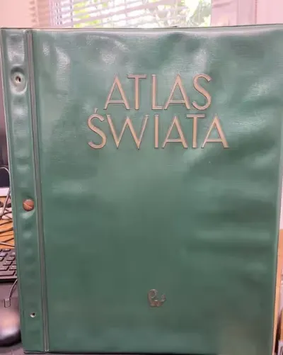 Atlas świata 1962 rok — praca Halina K., Katowice