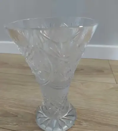 Kryształowy wazon 19 cm PRL vintage — praca Karol M., Wrocław