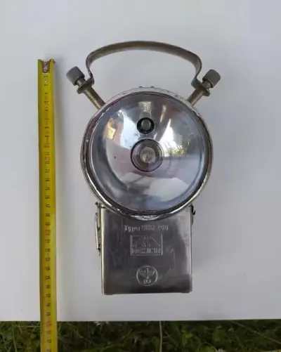 Lampa kolejowa Dominit niemiecka DB — praca Danuta O., Wrocław