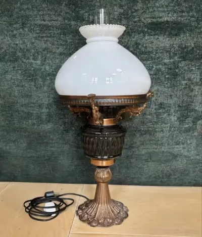 Lampa miedziana zdobiona vintage retro — praca Piotr W., Katowice