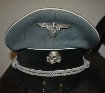 Czapka oficerska Waffen SS Niemcy — praca Marek, Ujazd