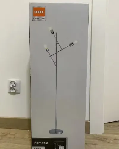 Lampa stojąca, 3 punktowa, 155 cm, metalowa — praca Julia, Katowice