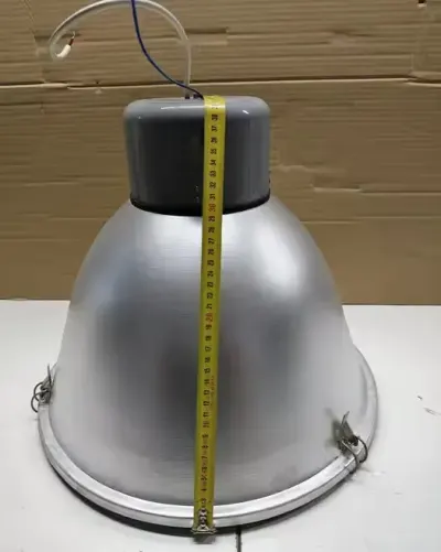 Lampa industrialna - loftowa — praca Piort, Mała Kępa