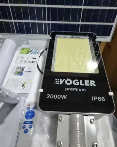 Lampa Solarna Uliczna VÖGLER GmBh wersja PREMIUM 2000 W, latarnia — praca Centrum Handlowo-Usługowe Marek Karaś, Jasło